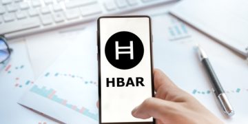 BlackRock tokenizes Money Market Fund on Hedera, HBAR soars