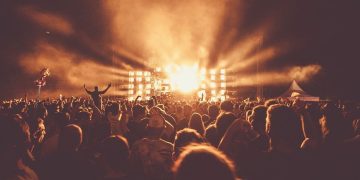 Pre-Halving Bearish Flip in Crypto Crowd Sentiment Hints Bitcoin (BTC) Price Bounce May Be Coming