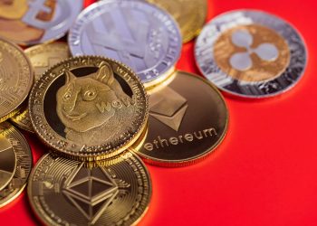 Crypto Analyst Says Altcoins Are About To Enter A Parabolic Curve, Here’s Why