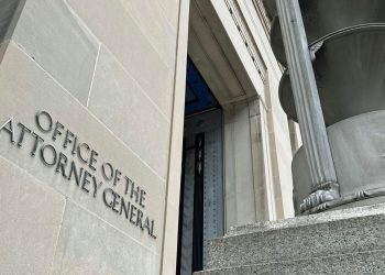 Warren Flags Crypto Ties to Child Sexual Abuse in Letter to U.S. DOJ, Homeland Security