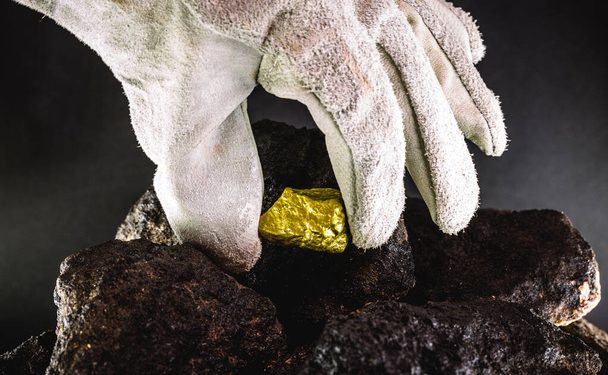 Bitcoin Miners Strike Gold, Gain $107 Million Profit