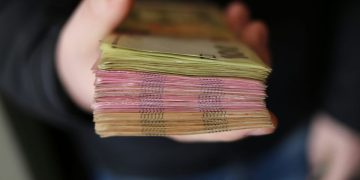 Top 5 Ways to Turn $10 into $10,000 in Cryptocurrency in One Year! | by CaptainCrypto | The Dark Side | May, 2024