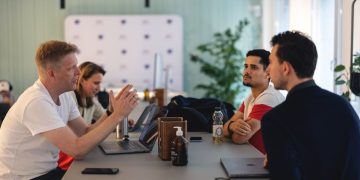 Internet Computer-Based ‘Bitfinity EVM’ Launches as Bitcoin L2, Supports Runes