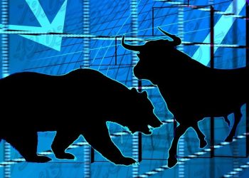 Bitcoin (BTC) Price Could Drop to as Low as $50K, Standard Chartered Says