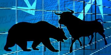 Bitcoin (BTC) Price Could Drop to as Low as $50K, Standard Chartered Says