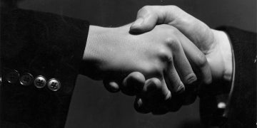 Web3 Publishing Platform Mirror Sells to Paragraph, Pivots to Social App ‘Kiosk’