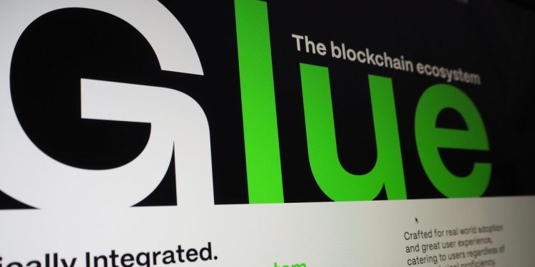 Crypto Sleuth Ogle Proposes Security-Centric ‘Glue’ Blockchain