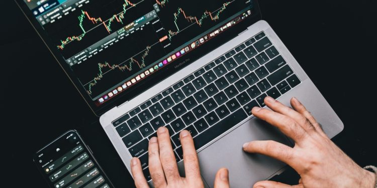 XRP Declares War On Uncertainty: Analyst Predicts Breakout