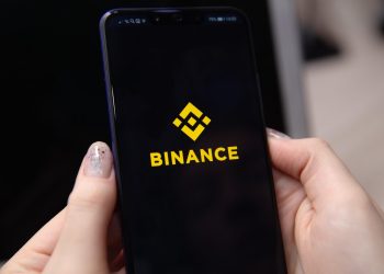 Binance adds direct deposits and withdrawals for dYdX