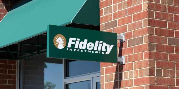 Fidelity’s FBTC leads as spot Bitcoin ETFs see $226 million in net outflows