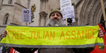 Bitcoin (BTC) Donation of More Than $500K Received by Assange