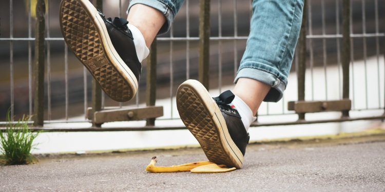 WIF To Tumble? Analyst Sets $1 Target For Dogwifhat