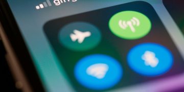 Without High Switching Costs, Telecom Looks Vulnerable to DeWi