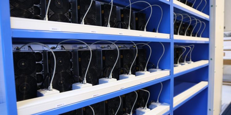 Iris Energy (IREN) Has Committed Most of Childress Site to Expansion of Bitcoin (BTC) Mining: Bernstein