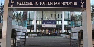 Kraken announces landmark sleeve deal with Tottenham Hotspur