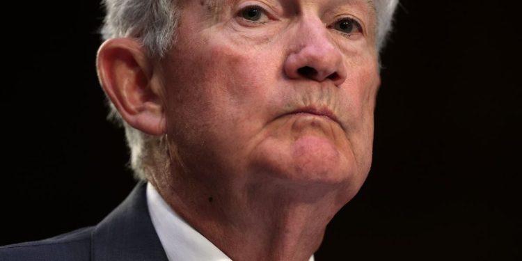 Bitcoin Price (BTC) Flat as Jerome Powell Highlights Two-Sided Risk