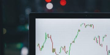 Maximize Your Investments: How EA Trading is Revolutionizing Financial Markets