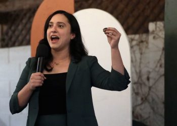 Crypto Candidate in Arizona Is Winning (So Far) Despite Sen. Elizabeth Warren’s Headwinds