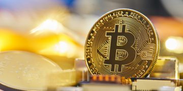 Is The Bitcoin Bull Market Over? Analyst Reveals Bear Case That Could Send Price To $28,000