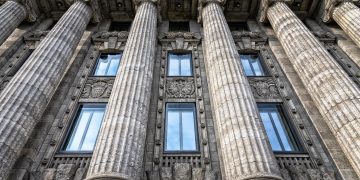 Stablecoin in TradFi, China, Europe to Follow U.S. With Bitcoin Reserve: Wintermute 2025 Predictions