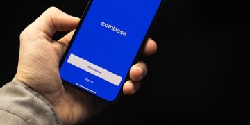 Coinbase launches CFTC-regulated Solana (SOL) and Hedera (HBAR) futures contracts