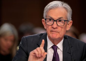 Fed’s Powell Says He’s Also Worried About Debanking That Strained U.S. Crypto