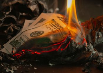 SafeMoon (SFM) to Launch Memecoin on Solana (SOL) After Burning Most of SFM Supply