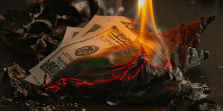 SafeMoon (SFM) to Launch Memecoin on Solana (SOL) After Burning Most of SFM Supply