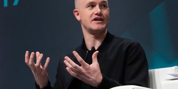 Crypto Exchange Coinbase Secures Spot on UK FCA Register