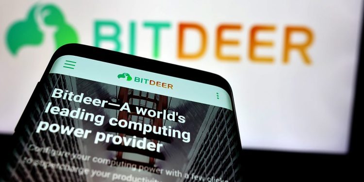 Bitdeer (BTDR) Stock Crashes 25%: Reports $532M Q4 Loss While Developing Own ASIC Chips