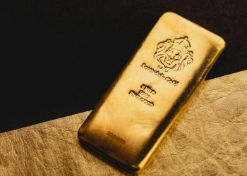 Gold-backed Tokens Underperform While Wall Street Calls for Dip Buying in Precious Metal