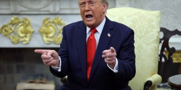 Trump’s Official Memecoin Surges Despite Massive $320 Million Unlock in Thin Holiday Trading