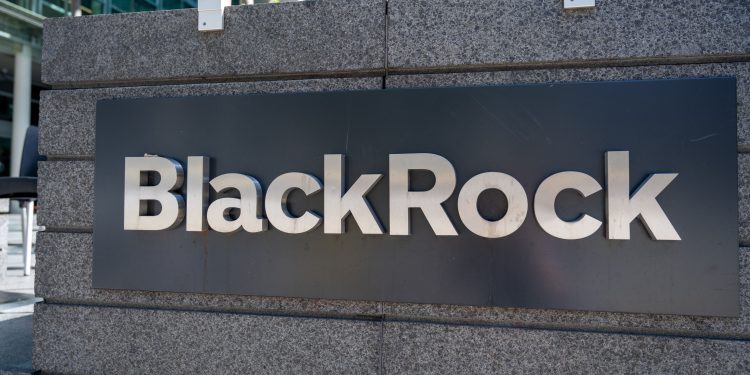 Why BlackRock Might be Reluctant to Pursue a U.S.-Listed Spot XRP ETF