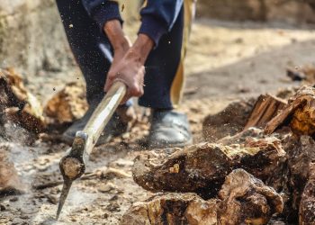 More Work, Less Reward? Bitcoin Mining Toughens As Price Sinks To $113K