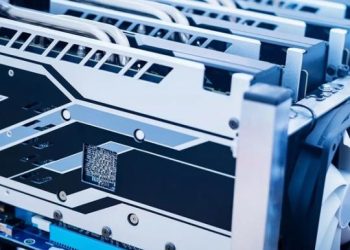AI Miners Rebound as Record $38B Oracle Data Center Deal Boosts Sector