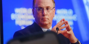 Larry Fink Compares Digital Assets to Gold as Safe Investment