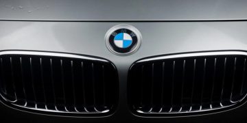 BMW Taps JPMorgan for First Onchain Programmable FX Payment