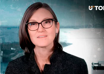 Bitcoin Booster Cathie Wood Welcomes Vanguard Investors