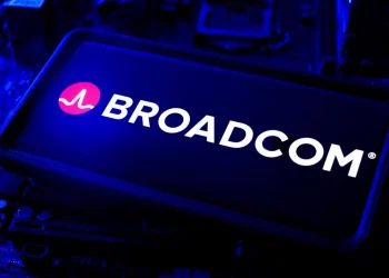 Broadcom (AVGO) Stock: Why Jim Cramer Is Buying the Dip After 11% Earnings Day Crash