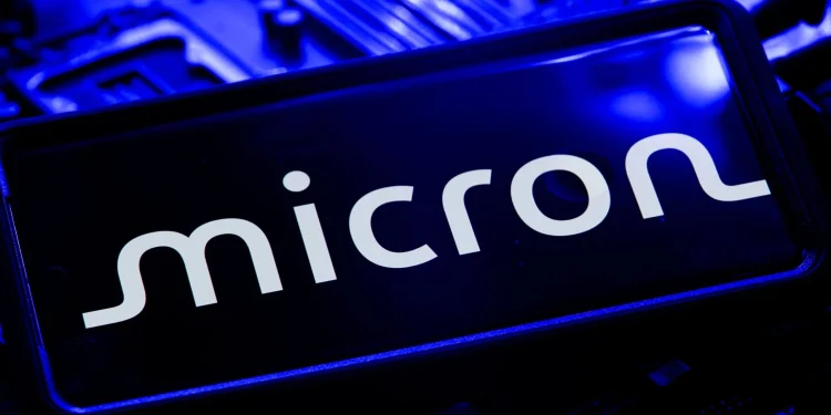 Micron (MU) Stock: Is It a Buy Ahead of Earnings on December 17?