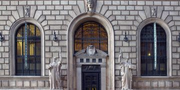 US Banks Warn OCC Crypto Charters Could Weaken Financial System Stability