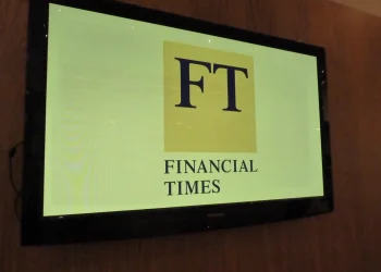 Bitcoiners Slam The FT Over Calling Bitcoin to Drop to Zero