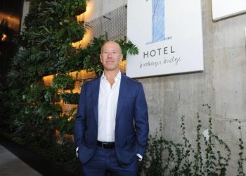 Real estate mogul Barry Sternlicht says his firm is ready to tokenize assets, but U.S. regulation blocks it