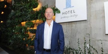 Real estate mogul Barry Sternlicht says his firm is ready to tokenize assets, but U.S. regulation blocks it