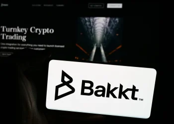 Gains 7% as Nexo Taps Platform for U.S.-Compliant Crypto Expansion