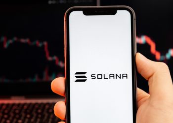 Solana price near key $75 support as RSI oversold signals potential bounce
