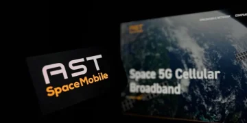 AST SpaceMobile (ASTS) Stock Drops 6% on Insider Selling and Launch Delay