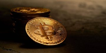 Bitcoin (BTC) Price: Falls to $62,800 as US-Iran Tensions Weigh on Crypto Markets