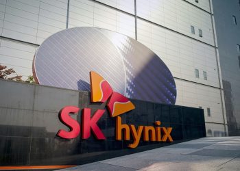 SK Hynix vs Micron: Which AI Memory Stock Is the Better Buy Right Now?