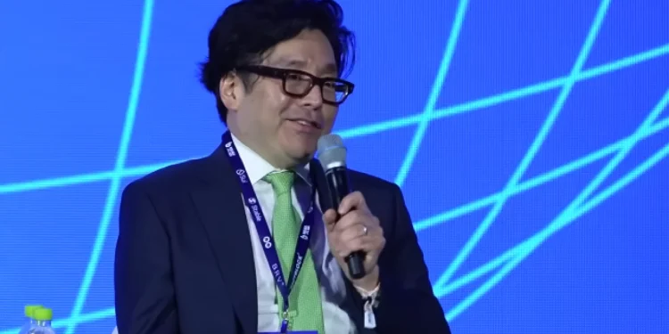 Fundstrat’s Lee Spots Major Crypto Market Bottom Signal